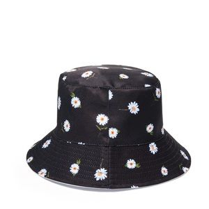 Alice + Olivia Black Daisy Print Bucket Hat